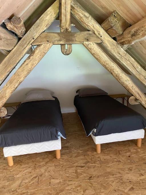 Gite L'Atelier D'Emile Baigneux-les-Juifs Esterno foto